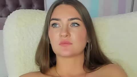 Snapshot of evalaniss chatting on 7, 7, 2026 Eva online show from 7, 7, 2026