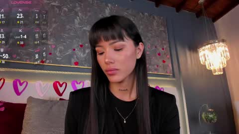 Eva Moretti online show from 17, 2, 2025