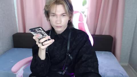 Snapshot of evan_reinhart chatting on 25, 9, 2025 evan_reinhart online show from 25, 9, 2025