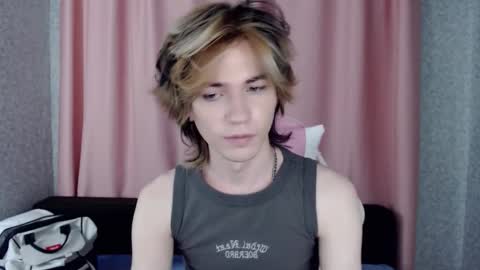 Snapshot of evan_reinhart chatting on 2, 10, 2025 evan_reinhart online show from 2, 10, 2025