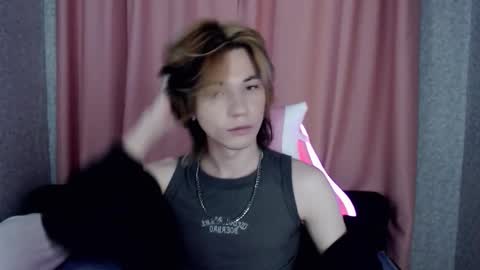 Snapshot of evan_reinhart chatting on 7, 10, 2025 evan_reinhart online show from 7, 10, 2025