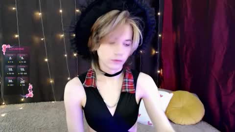 Snapshot of evan_reinhart chatting on 30, 10, 2025 evan_reinhart online show from 30, 10, 2025