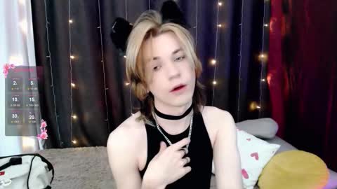 Snapshot of evan_reinhart chatting on 9, 11, 2025 evan_reinhart online show from 9, 11, 2025