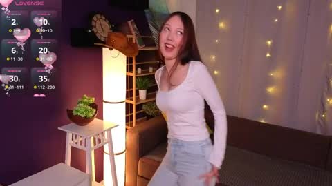 Snapshot of evangelinakovacevic chatting on 15, 5, 2026 Hello im Lia online show from 15, 5, 2026