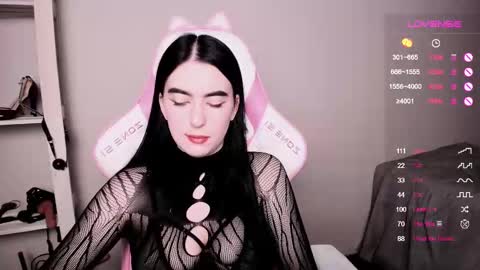 Streams schedule Wed Thursday Friday Saturday Sunday 1100-1700GMT Monday and Tuesday Day offs online show from 16, 2, 2025