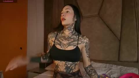 Snapshot of evangeline_hell chatting on 25, 3, 2026 evangeline_hell online show from 25, 3, 2026