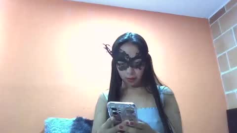 evangelinne_01 online show from 28, 10, 2025