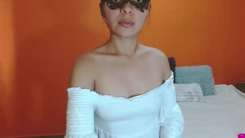 evangelinne_01 online show from 16, 11, 2025