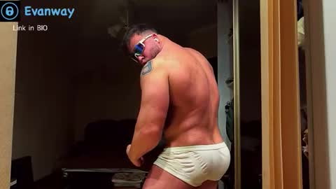 Snapshot of evanhoti chatting on 24, 2, 2026 EvanHOTi online show from 24, 2, 2026