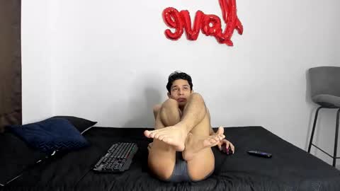 Snapshot of evans_collins24 chatting on 29, 10, 2025 Evans collins24 online show from 29, 10, 2025