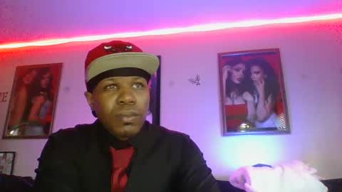 evanschris2048 online show from 28, 2, 2025