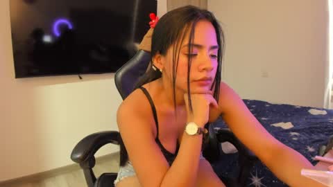 Snapshot of evapetit chatting on 30, 4, 2026 evapetit online show from 30, 4, 2026