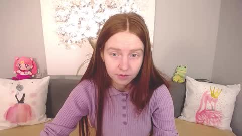 Snapshot of evarey_ chatting on 7, 11, 2025 Adelina online show from 7, 11, 2025