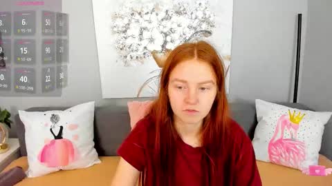 Snapshot of evarey_ chatting on 15, 11, 2025 Adelina online show from 15, 11, 2025