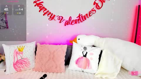 Snapshot of evarey_ chatting on 6, 2, 2026 Adelina online show from 6, 2, 2026