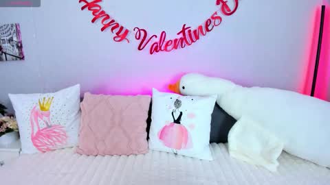 Snapshot of evarey_ chatting on 8, 2, 2026 Adelina online show from 8, 2, 2026