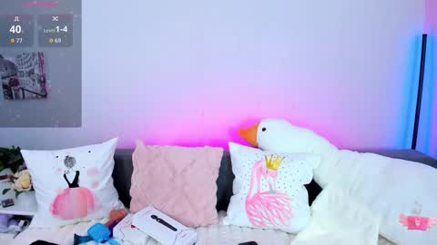 Snapshot of evarey_ chatting on 2, 3, 2026 Adelina online show from 2, 3, 2026