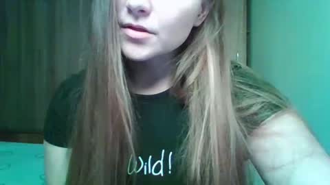 evasapples2026 online show from 5, 2, 2026