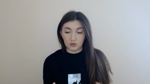 Snapshot of evasin77 chatting on 17, 6, 2026 EvaSin online show from 17, 6, 2026