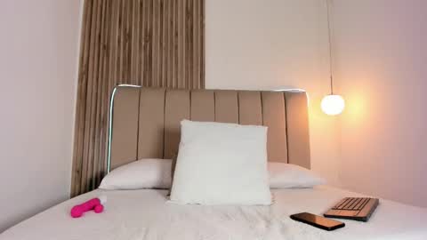 Snapshot of evasinclaiir chatting on 14, 3, 2026 evasinclaiir online show from 14, 3, 2026