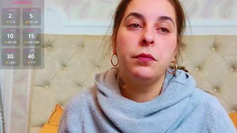 Snapshot of evasinclairr chatting on 23, 12, 2025 evasinclairr online show from 23, 12, 2025