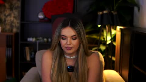 Snapshot of evasunderland chatting on 1, 4, 2026 Eva online show from 1, 4, 2026