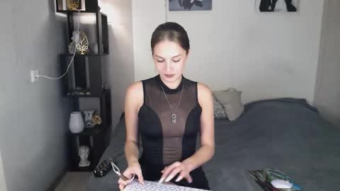 Eva online show from 17, 9, 2025