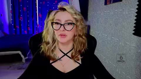 Snapshot of evavibe chatting on 28, 2, 2026 evavibe online show from 28, 2, 2026