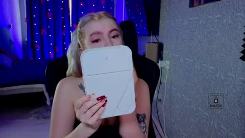 Snapshot of evavibe chatting on 8, 3, 2026 evavibe online show from 8, 3, 2026