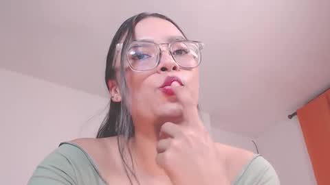 Snapshot of eve_rox18 chatting on 16, 3, 2026 Eve Rox18 online show from 16, 3, 2026