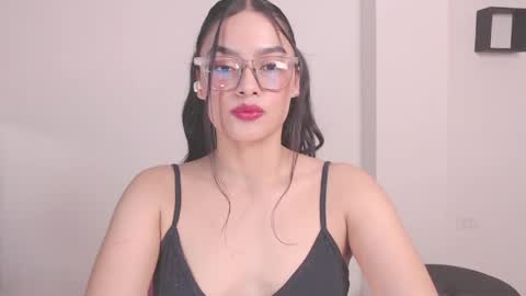 Snapshot of eve_rox18 chatting on 4, 4, 2026 Eve Rox18 online show from 4, 4, 2026