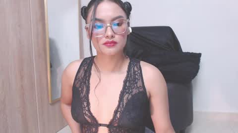 Snapshot of eve_rox18 chatting on 17, 4, 2026 Eve Rox18 online show from 17, 4, 2026