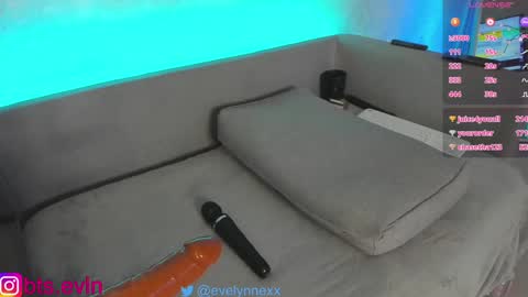 Eveelynne online show from 23, 12, 2024