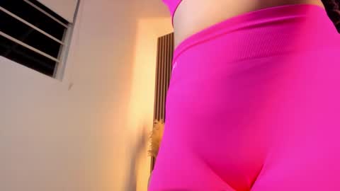 Snapshot of evelin_lopezz chatting on 16, 10, 2025 E V E L I N online show from 16, 10, 2025