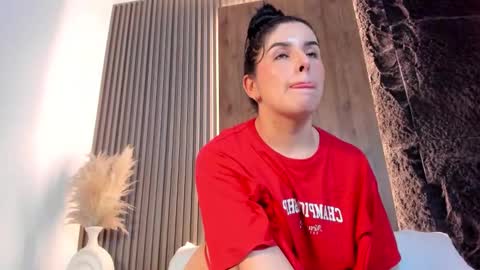 Snapshot of evelin_lopezz chatting on 11, 11, 2025 E V E L I N online show from 11, 11, 2025