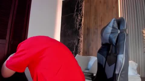 Snapshot of evelin_lopezz chatting on 2, 12, 2025 E V E L I N online show from 2, 12, 2025