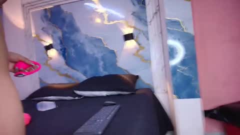 Snapshot of evelin_thompsson chatting on 25, 9, 2025 cielo online show from 25, 9, 2025