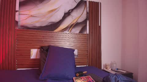 Snapshot of evelin_thompsson chatting on 7, 10, 2025 cielo online show from 7, 10, 2025