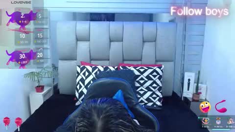 Snapshot of evelin_zaens chatting on 9, 1, 2026 evelin zaens online show from 9, 1, 2026