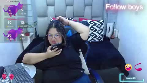 Snapshot of evelin_zaens chatting on 10, 1, 2026 evelin zaens online show from 10, 1, 2026