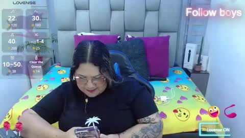 Snapshot of evelin_zaens chatting on 25, 2, 2026 evelin zaens online show from 25, 2, 2026