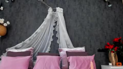 Snapshot of evellynereys chatting on 20, 10, 2025 evellynereys online show from 20, 10, 2025