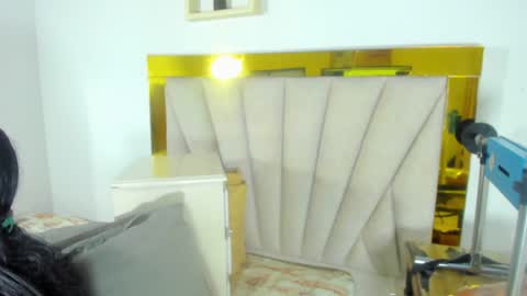 DAYANITA online show from 5, 1, 2025