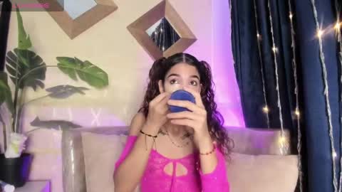 evelyn__rose1 online show from 3, 5, 2026