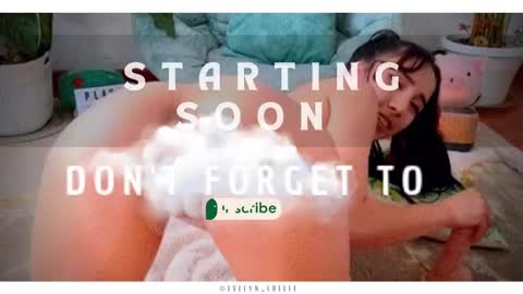 Snapshot of evelyn_chelle chatting on 19, 9, 2025 Im Eve or Chelle Next Stream 191224 online show from 19, 9, 2025