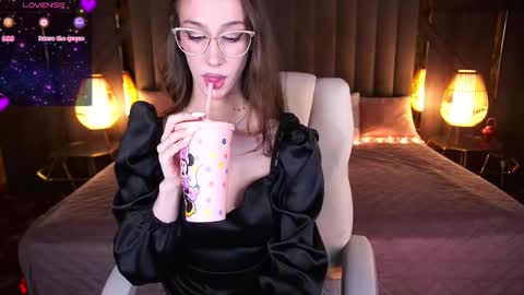 evelyn rush1 online show from 27, 2, 2025