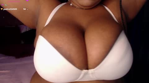 Evelyn Sandoval online show from 4, 12, 2024