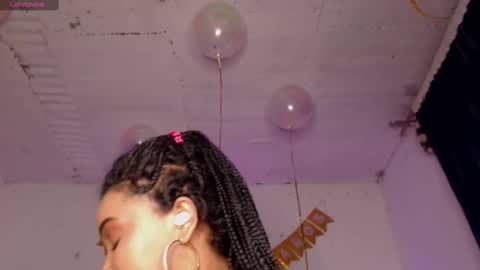 Evelyn Sandoval online show from 5, 12, 2024