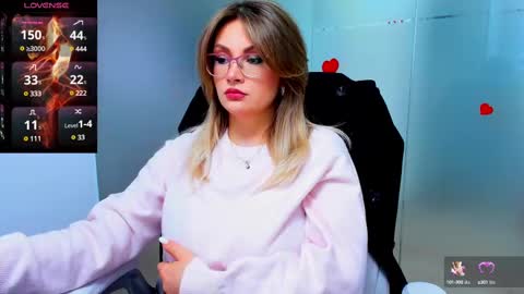 Snapshot of evelyne_rose chatting on 10, 2, 2025 evelyne_rose online show from 10, 2, 2025