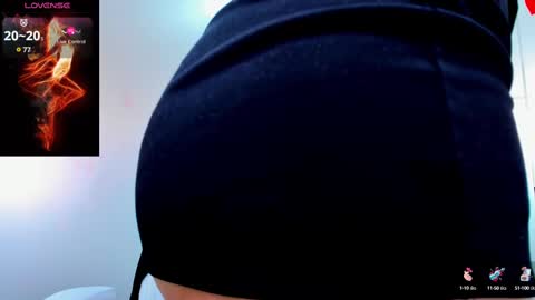 Snapshot of evelyne_rose chatting on 24, 2, 2025 evelyne_rose online show from 24, 2, 2025